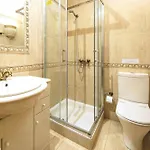别墅 A Stylish With A Private Pool, Short Drive From The Centre, Free Ac Wifi *