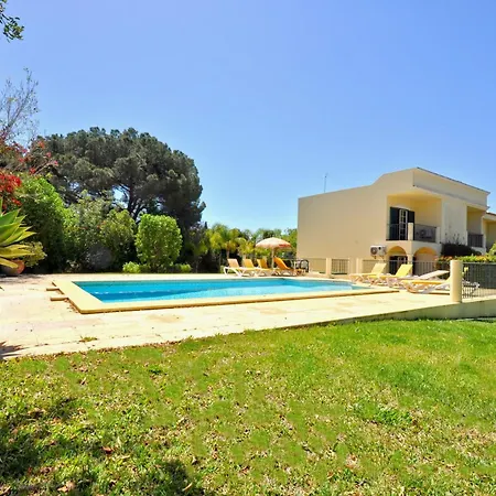 Villa A Stylish With A Private Pool, Short Drive From The Centre, Free Ac Wifi *